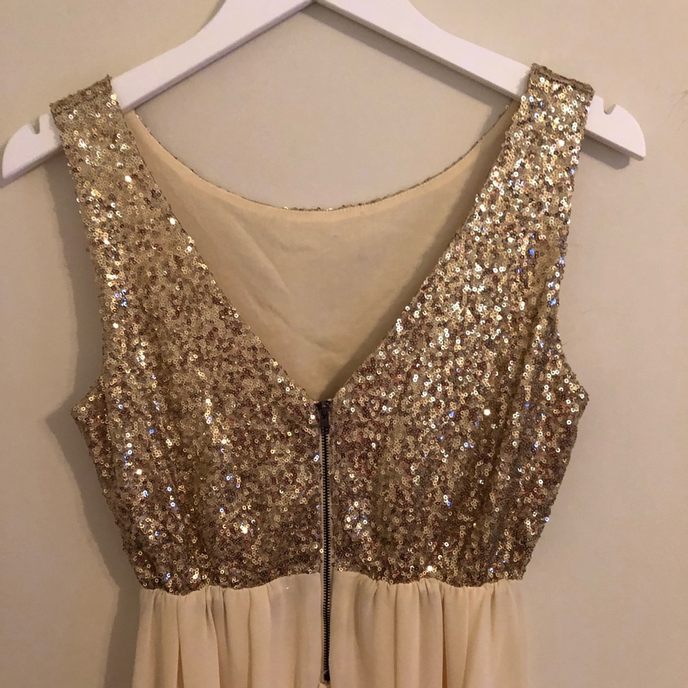 Medium Gold Sequin Dress - Picture 3 of 4